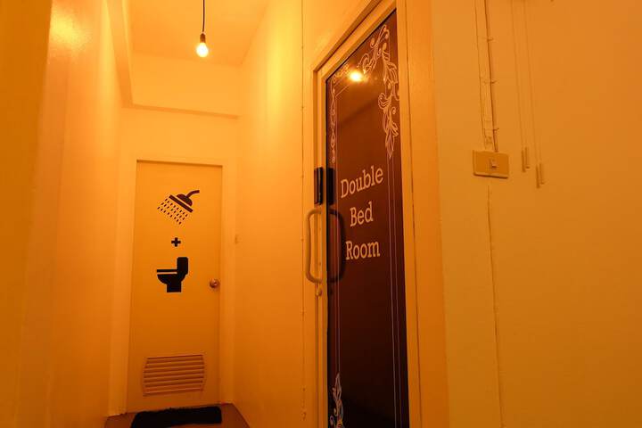 Room 27 of 37