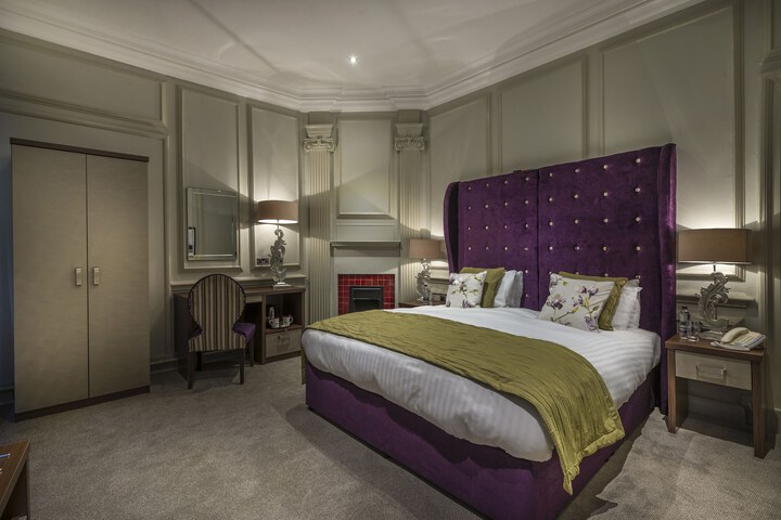 Room 13 of 85