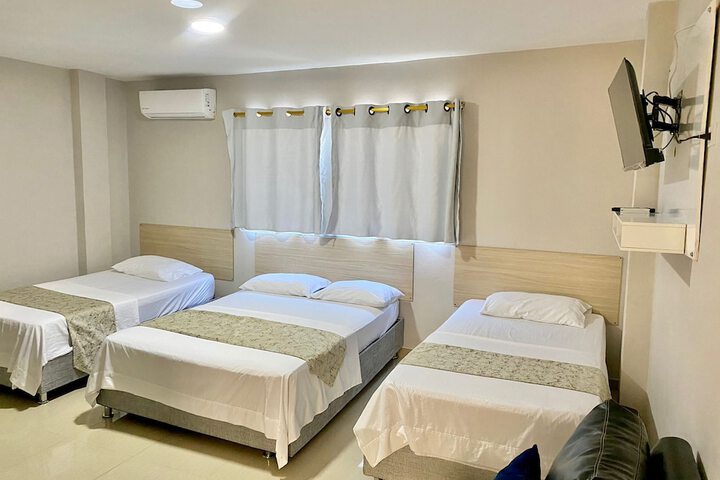Room 16 of 19