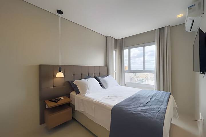 Room 8 of 121