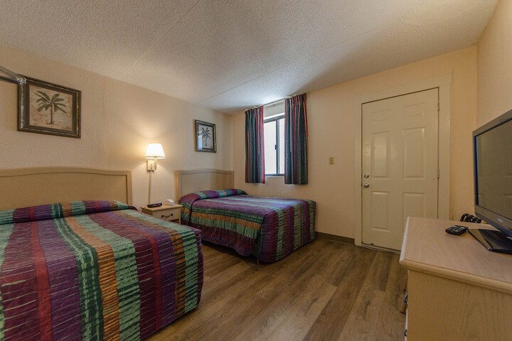 Room 3 of 27