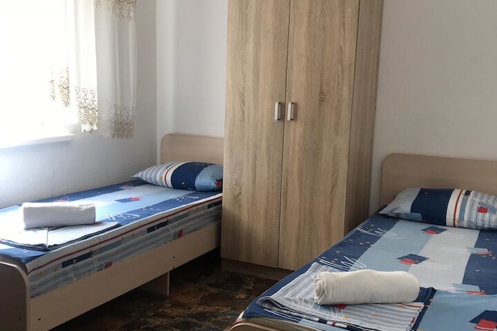 Room 19 of 29