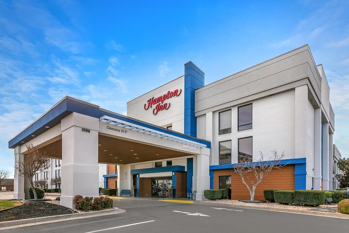 Hotel Entry