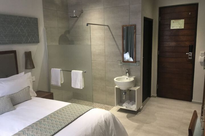 Room 21 of 47