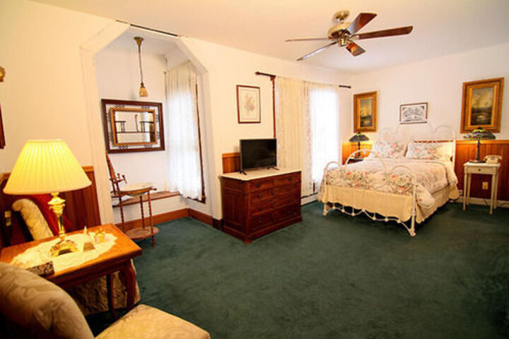 Room 74 of 99
