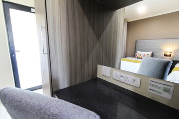 Room 52 of 57