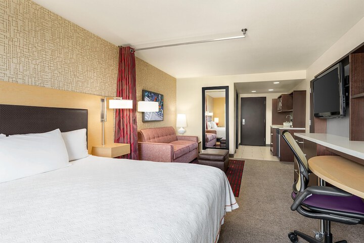 Room 10 of 37
