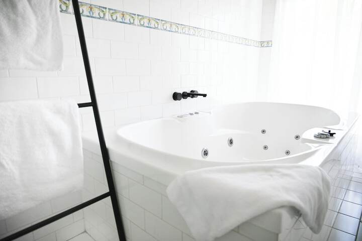 Clean Restrooms