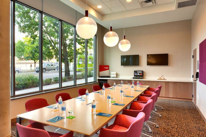 Meeting facility
