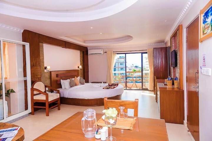 Room 32 of 63