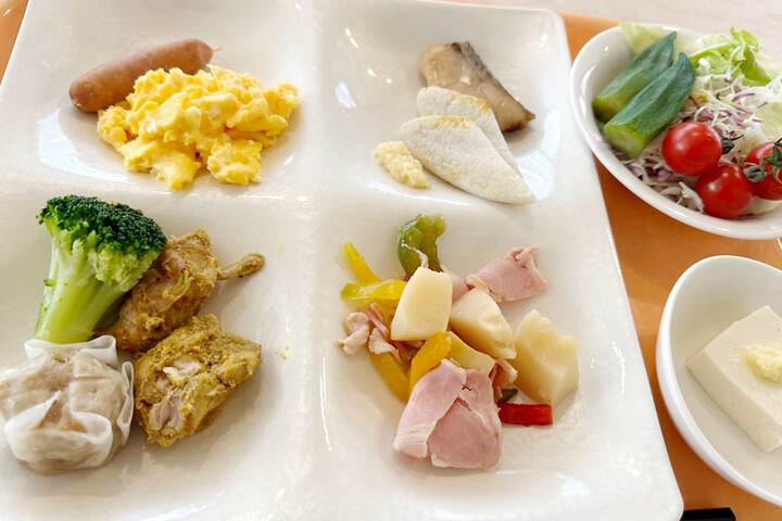 Breakfast buffet