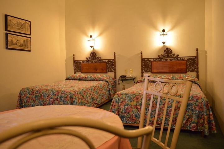 Room 4 of 67