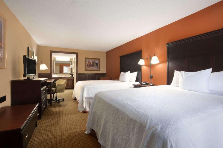 1 King Bed (8 of 14)