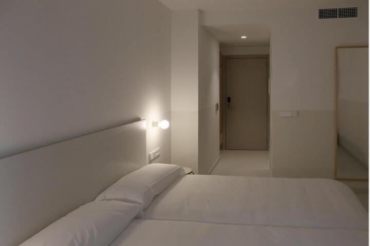 HOTEL LA FONDA B & B