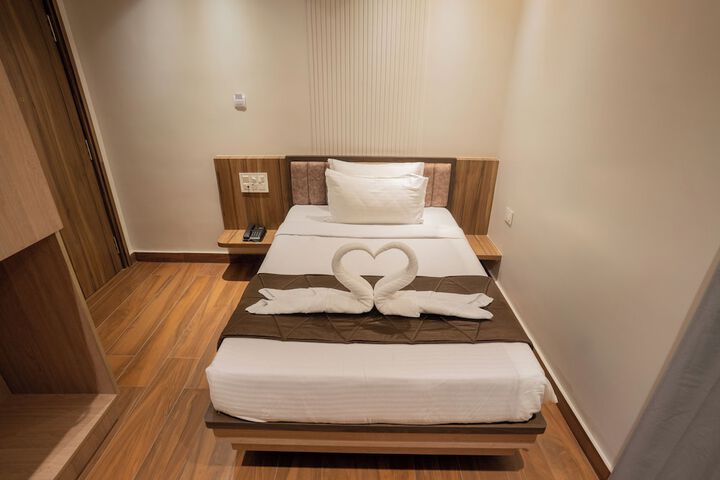 Room 8 of 21