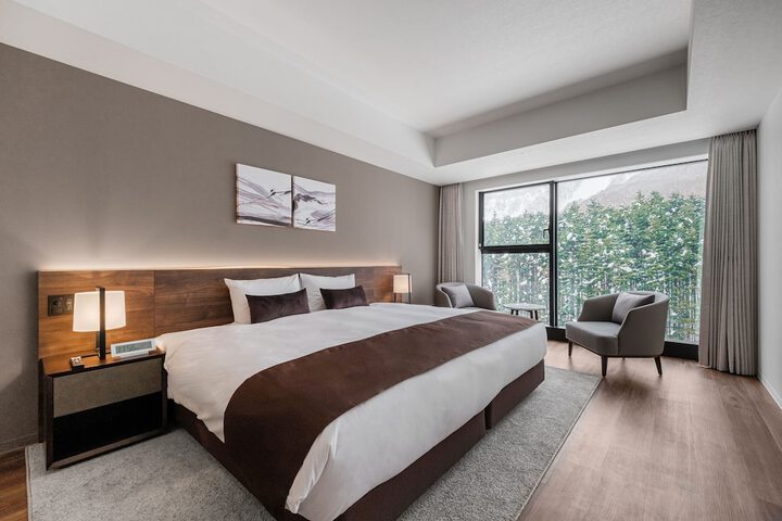 Room 10 of 122