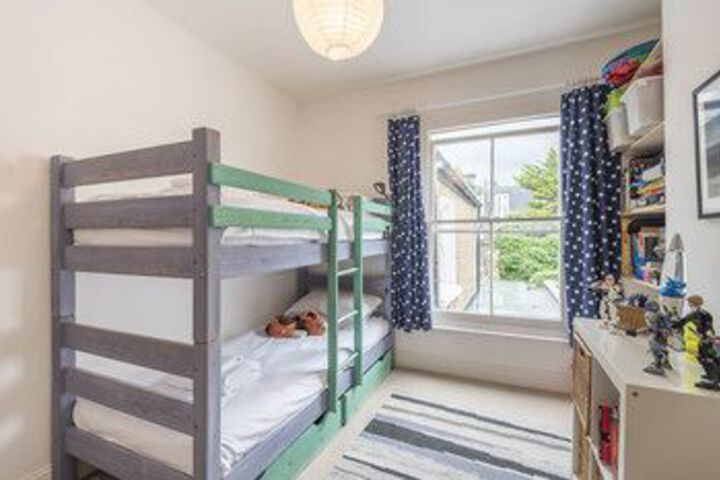 Room 4 of 19