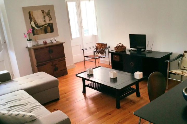 Room 5 of 14