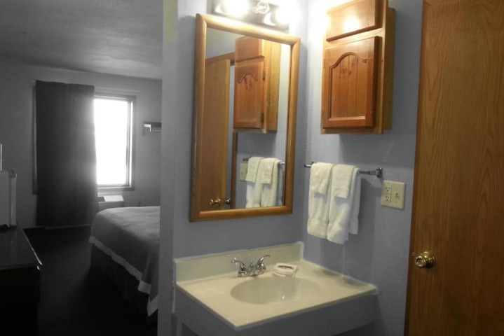 Room 39 of 48