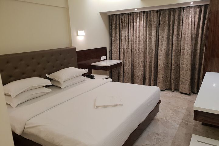 Room 49 of 97
