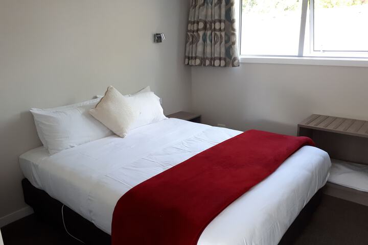 Room 33 of 92
