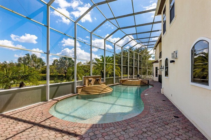 Pool 34 of 38