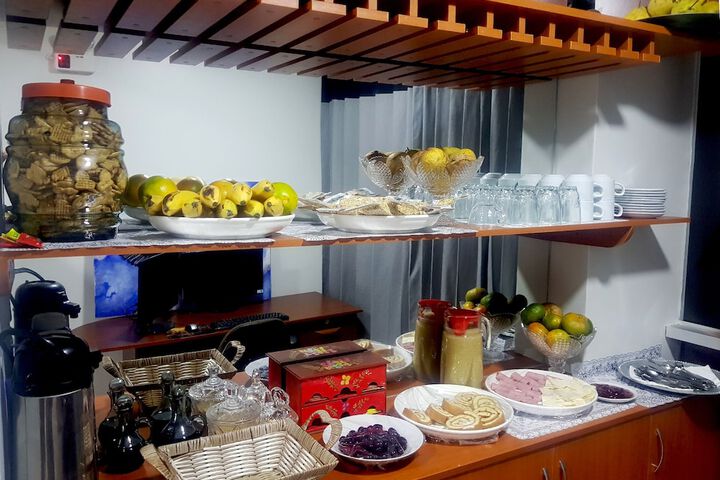 Breakfast/Coffee Service 6 of 7