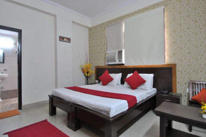 Room 15 of 27