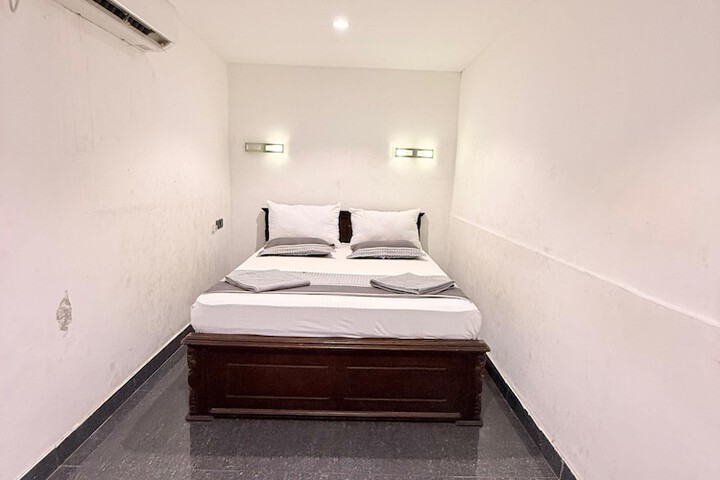 Room 14 of 29