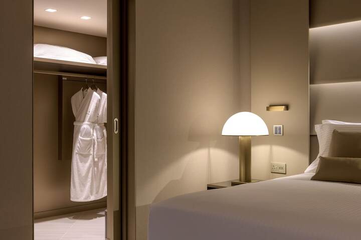 Room 17 of 78