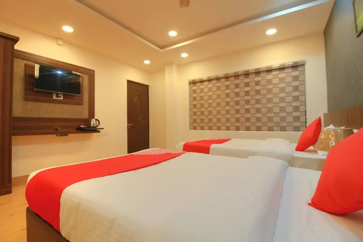 Room 4 of 15