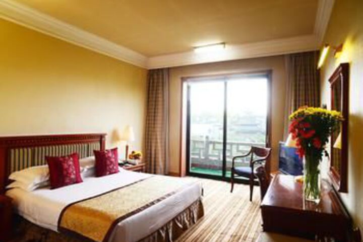 Room 20 of 143