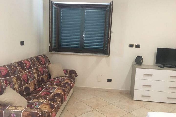 Room 6 of 7