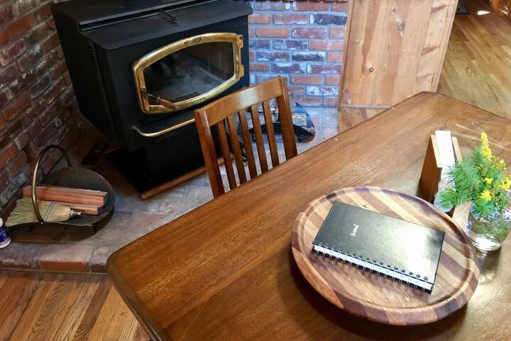 Room 2 of 27