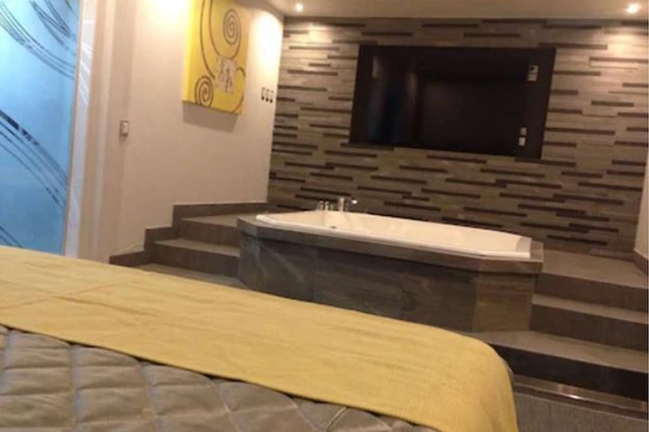 Room 7 of 21