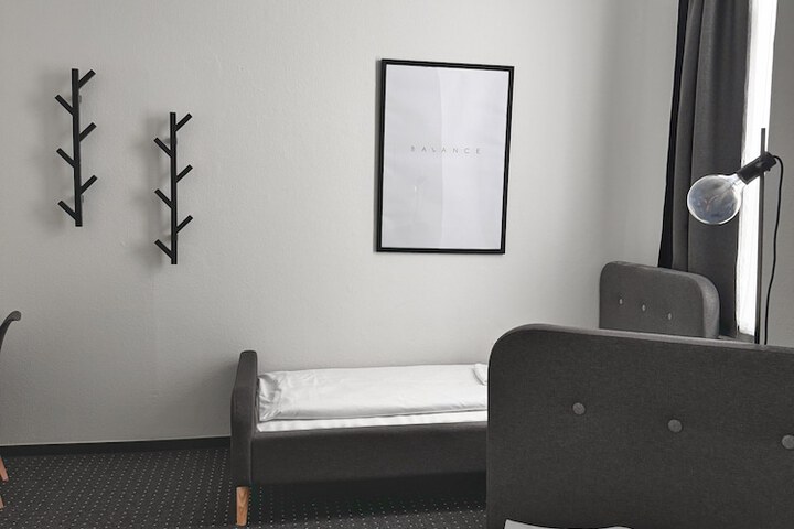 Room 22 of 37