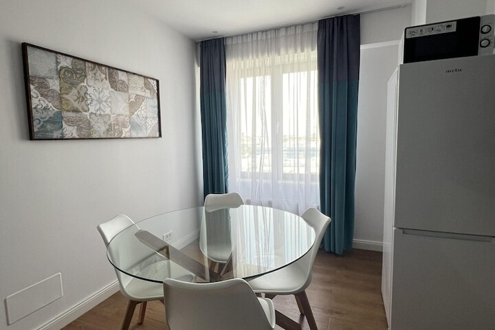Room 86 of 206