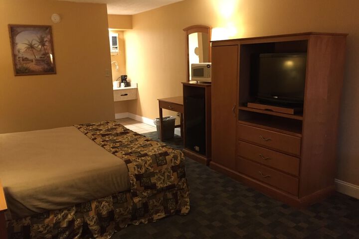 Room 26 of 92
