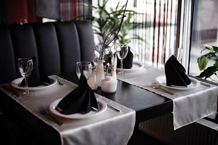 Dining 28 of 40