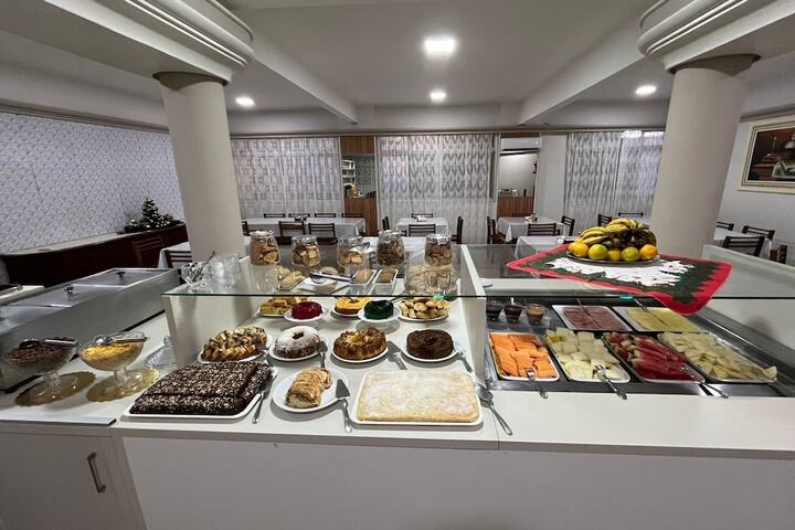 Dining 64 of 154