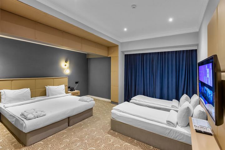 Room 20 of 173