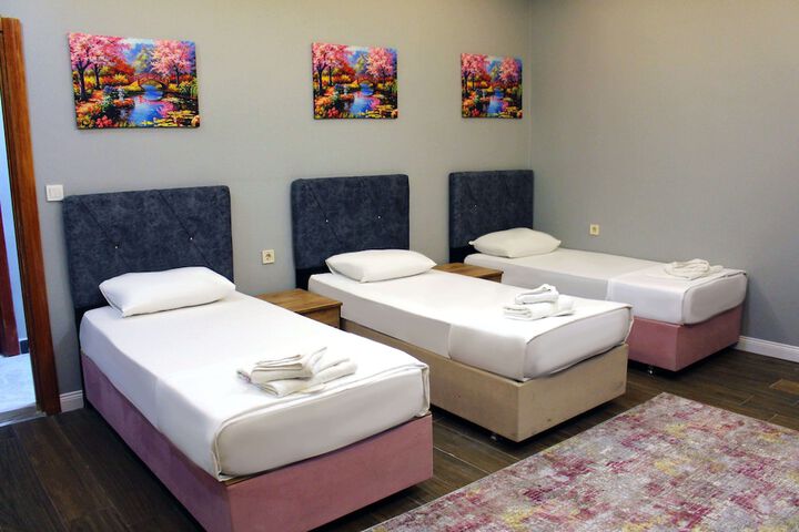 Room 30 of 108