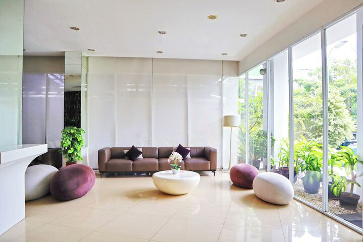 Guest Lobby