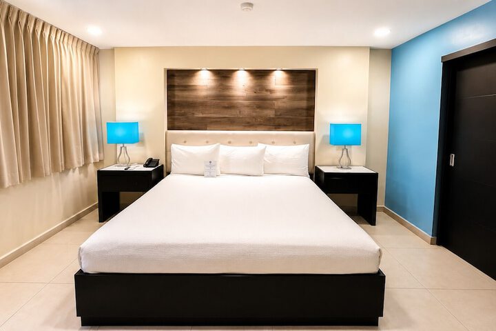 Room 13 of 43