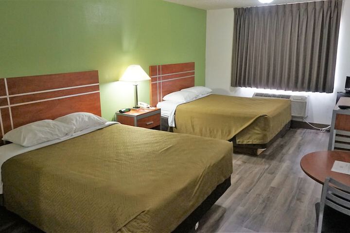 Room 7 of 62