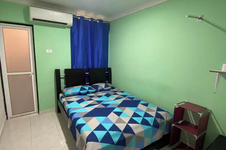 Room 4 of 15