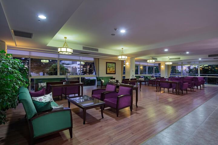 Hotel Lobby