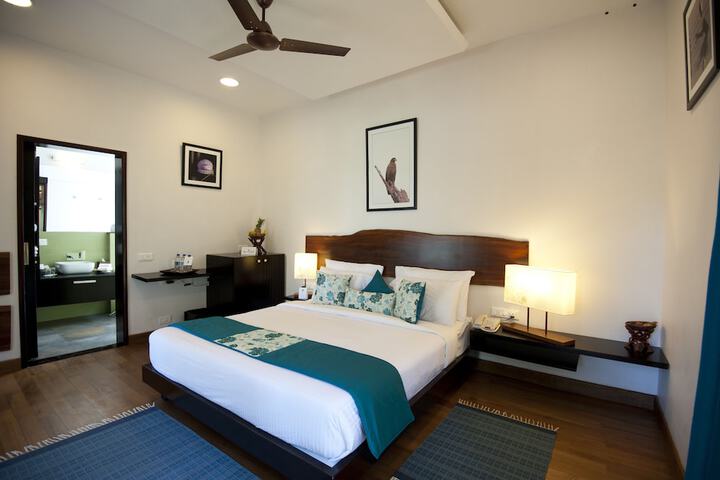 Room 4 of 41