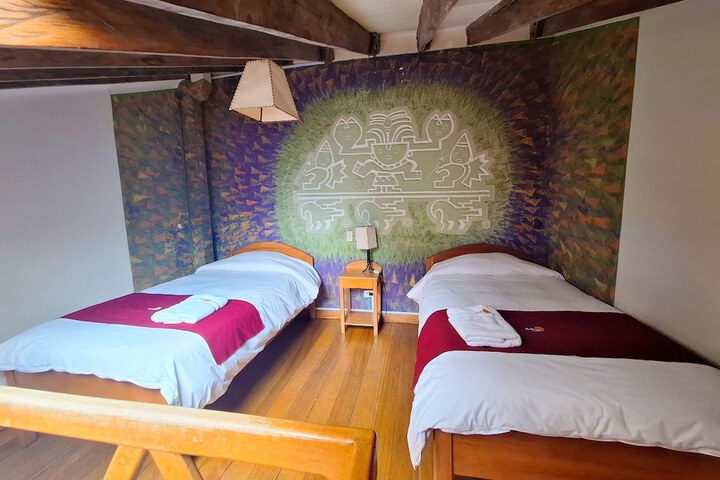 Room 8 of 32