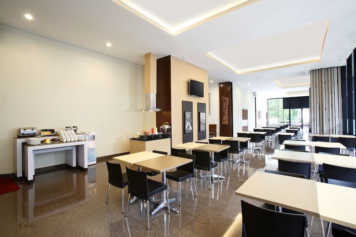 Coffee shop